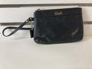COACH SMALL BLACK LEATHER SIGNATURE PRINT WRISLTET / WALLET